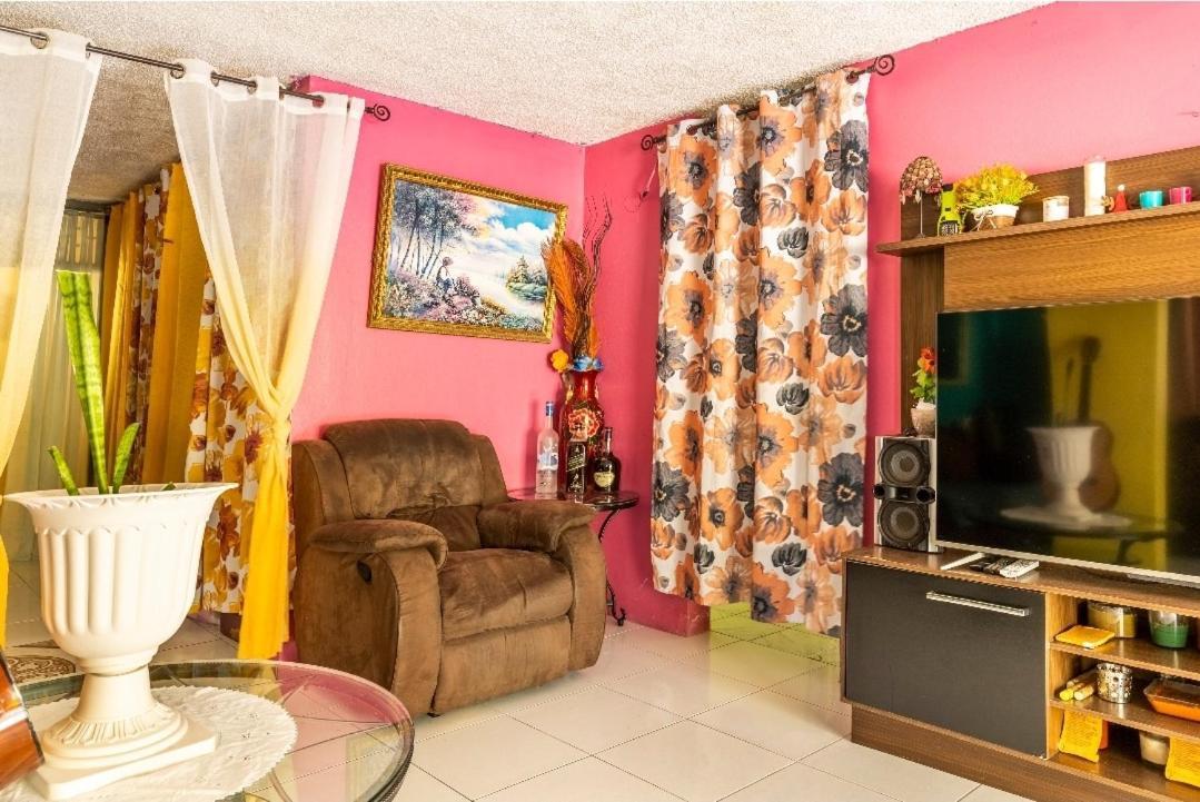 Colorful Private Room Oasis Montego Bay Exterior photo